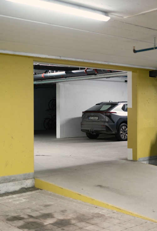Garasjeanlegget i Ladebyhagen parkeringssameie. Foto.